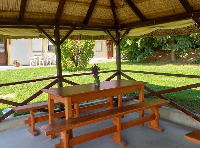 Helena 切尔塞格托毛伊