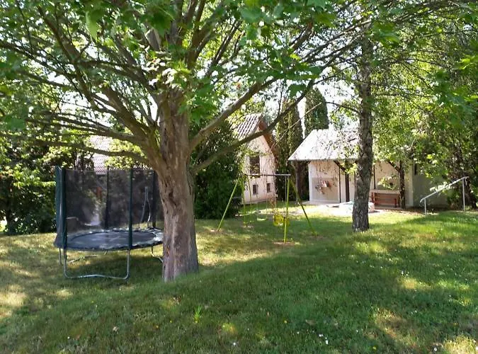 Helena צ'רסגטומאי