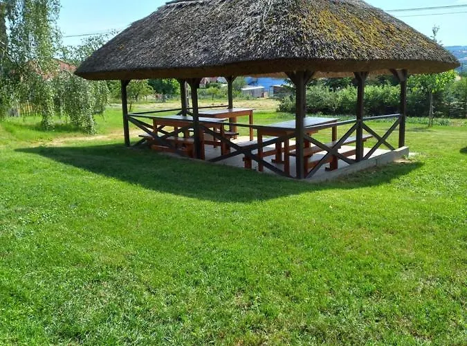 Helena * צ'רסגטומאי